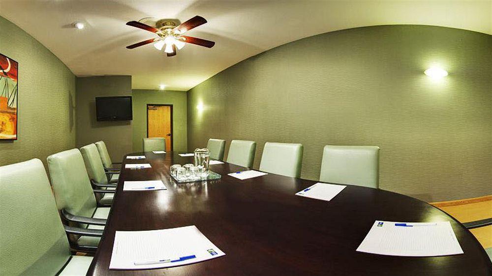 Express & - Silicon Valley By Ihg Hotel 2*